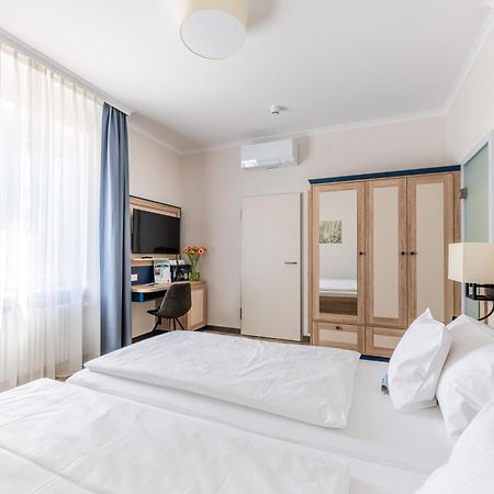 Strandhotel Loechnerhaus Reichenau Eksteriør bilde