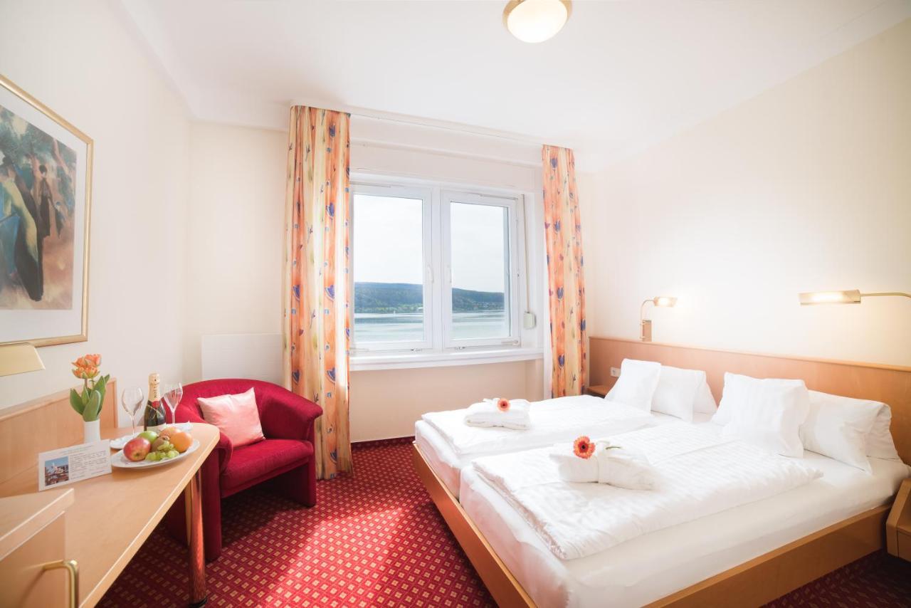 Strandhotel Loechnerhaus Reichenau Eksteriør bilde