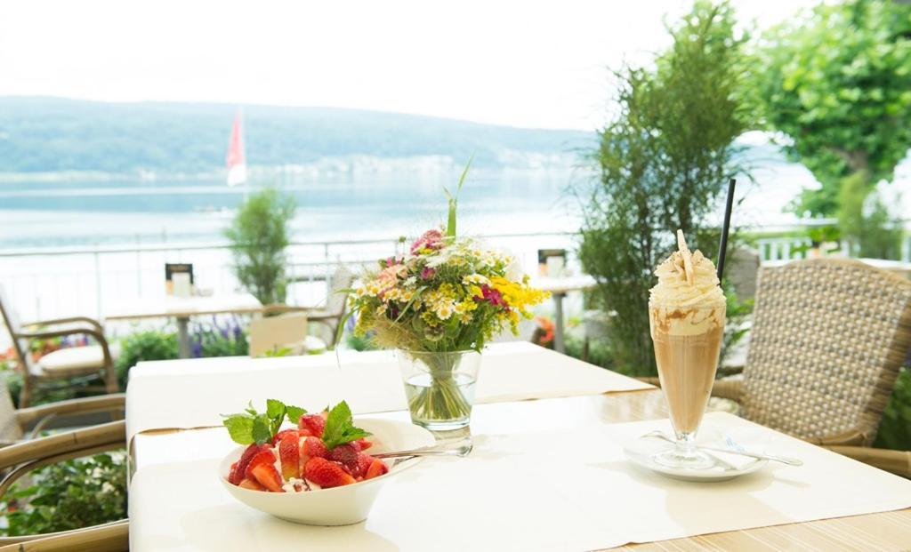 Strandhotel Loechnerhaus Reichenau Eksteriør bilde